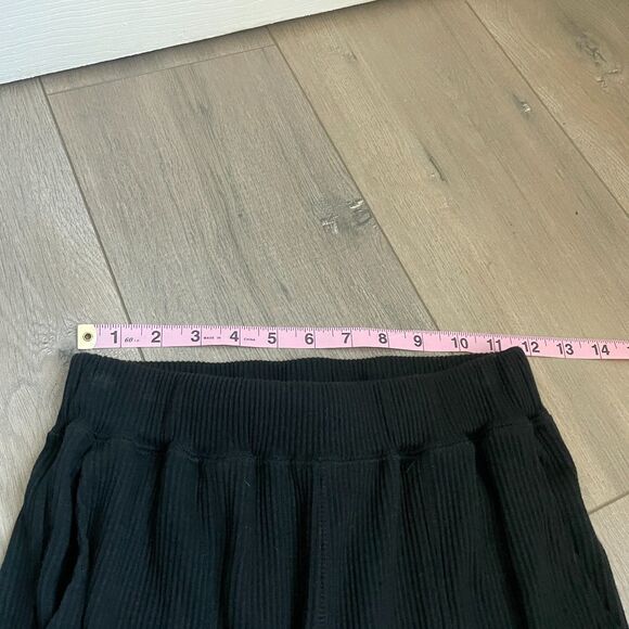 Niko And... black ribbed pants pull on elastic waist split hem size M - Picture 10 of 10